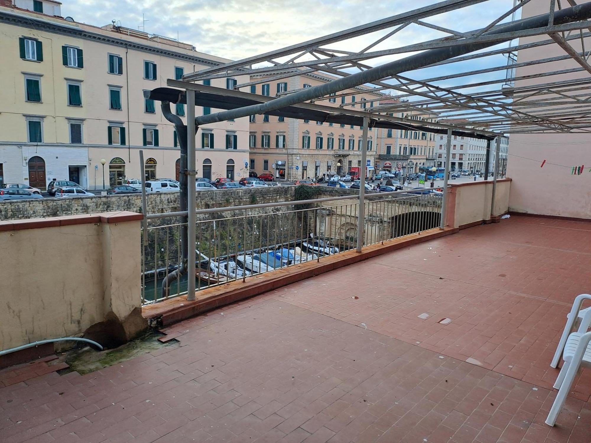 Giappone Inn Flat Livorno Exteriör bild