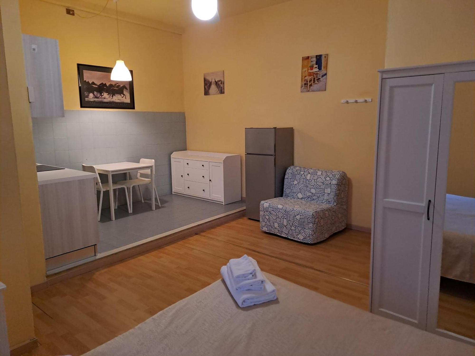 Giappone Inn Flat Livorno Exteriör bild