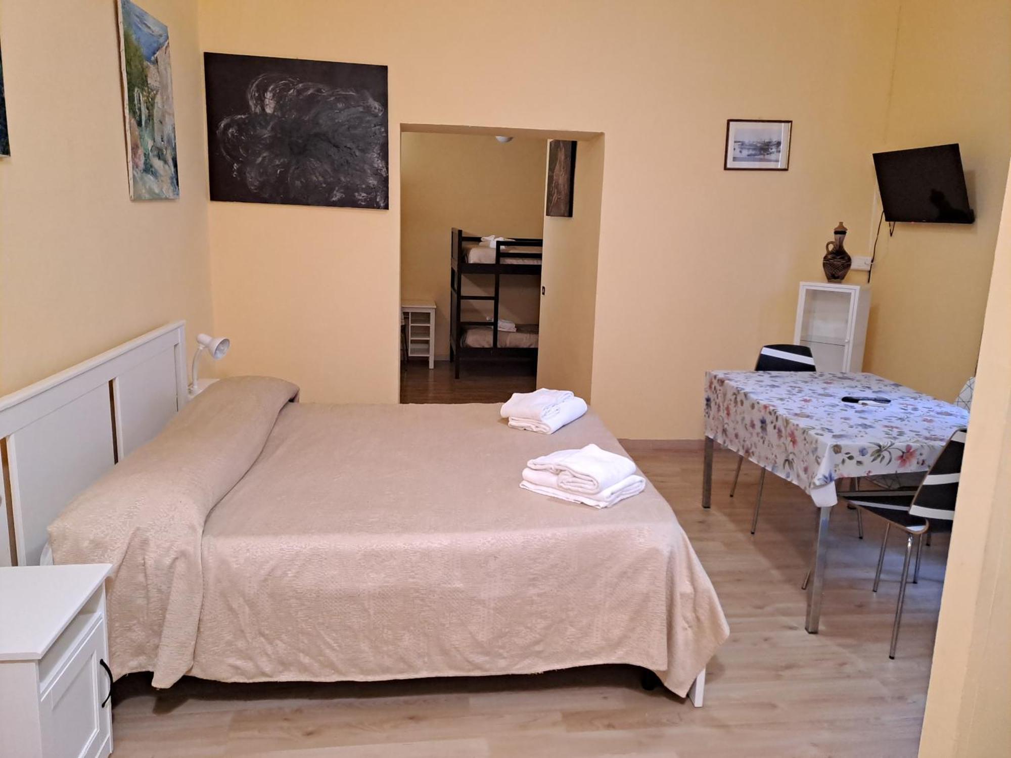 Giappone Inn Flat Livorno Exteriör bild